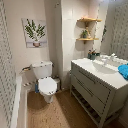 Preciosa Casa Con Jardin Y Piscina Шале Бур-Мадам