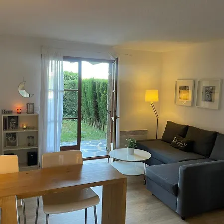 Preciosa Casa Con Jardin Y Piscina * Бур-Мадам