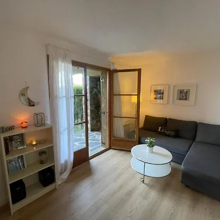 Preciosa Casa Con Jardin Y Piscina Шале