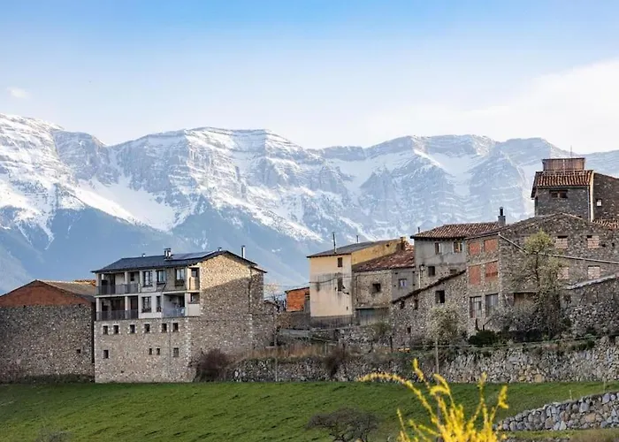 Alpesi faház Preciosa Casa Con Jardin Y Piscina Bourg-Madame