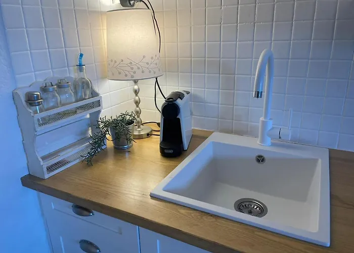 Preciosa Casa Con Jardin Y Piscina Alpesi faház *